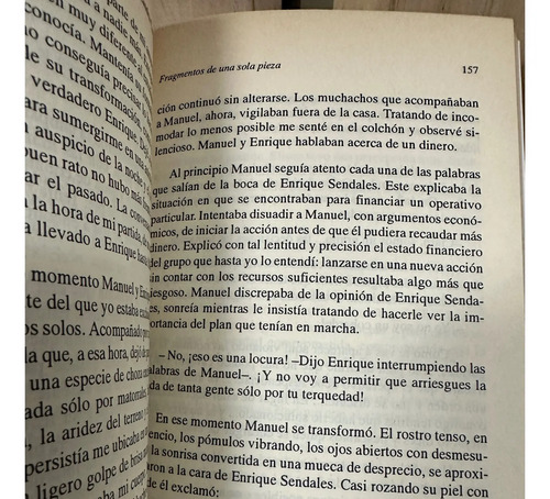 Libro Fragmentos De Una Sola Pieza Alexandra Cardona