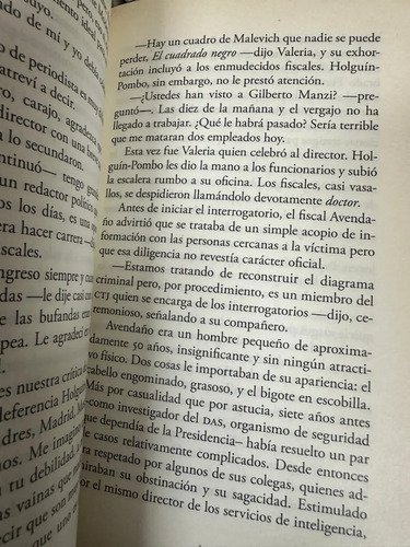 Un Cádaver En La Mesa Es Mala Educación  Pedro Badrán