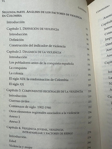 Dos Ensayos Especulativos Sobre La Violencia En Colombia