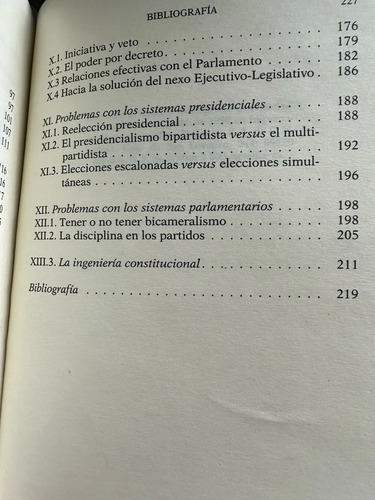 Ingeniería Constitucional Comparada - Giovanni Sartori