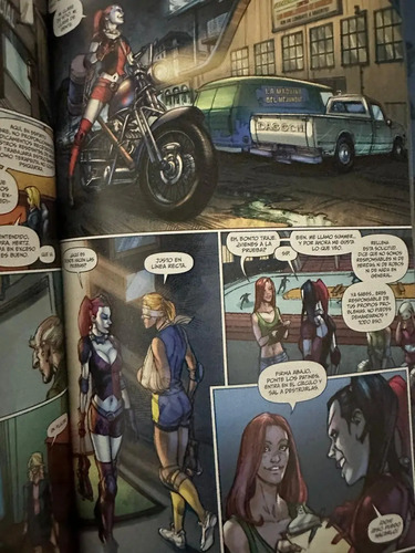 Dc Héroes Y Villanos: Harley Quinn - Calor En La Ciudad