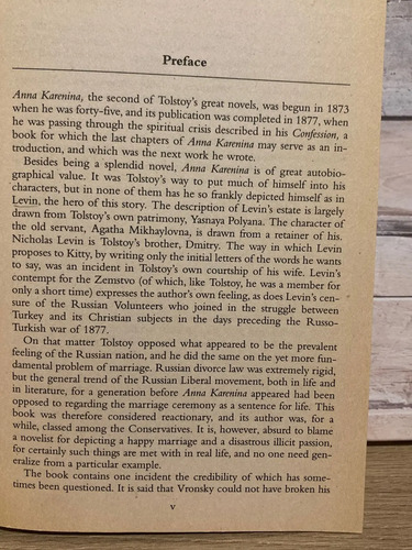 Anna Karenina - Leo Tolstoy