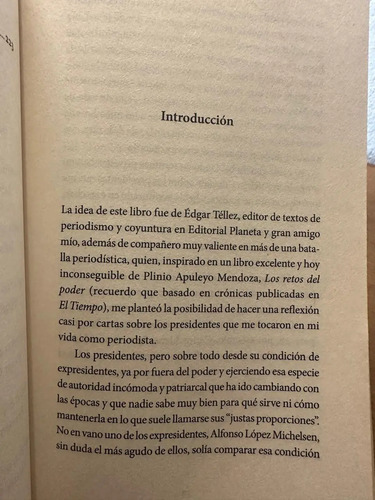 Muebles Viejos - Roberto Pombo