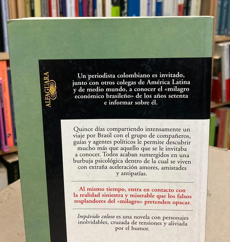 Impávido Coloso - Daniel Samper Pizano