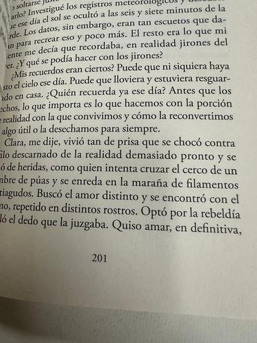 Cuando Clara Desapareció  - Enrique Patiño