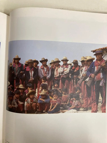 Plumas Y Lanzas - Luis Pancorbo
