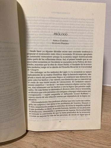 Pobreza Y Libertad - Adela Cortina