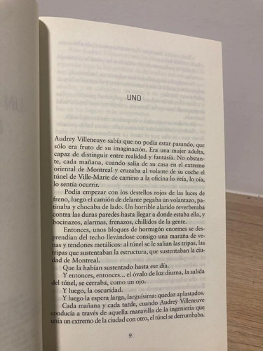 Un Destello De Luz - Louise Penny