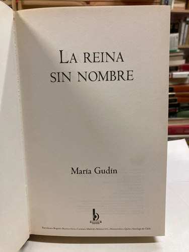La Reina Sin Nombre - María Gudín