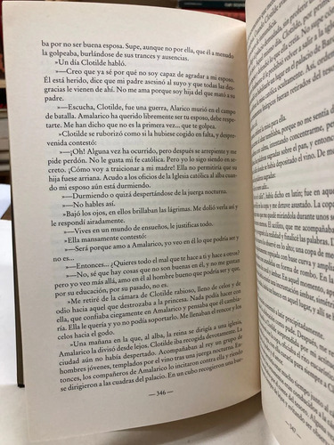 La Reina Sin Nombre - María Gudín