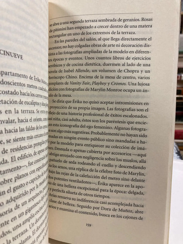 La Modelo Asesina - Óscar Collazos
