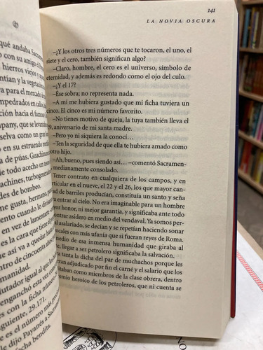 La Novia Oscura - Laura Restrepo
