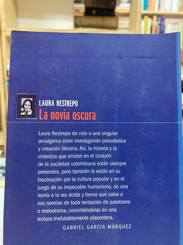 La Novia Oscura - Laura Restrepo