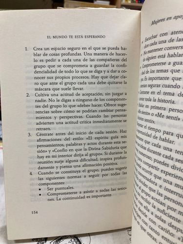 El Mundo Te Esta Esperando - Louise L. Hay
