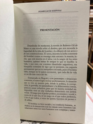 Deambular De Mariposas - Roberto Gil De Mares