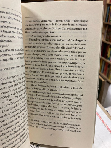 La Modelo Asesinada - Óscar Collazos