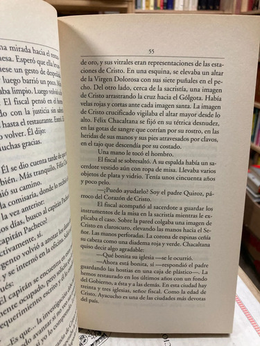 Abril Rojo - Santiago Roncagliolo