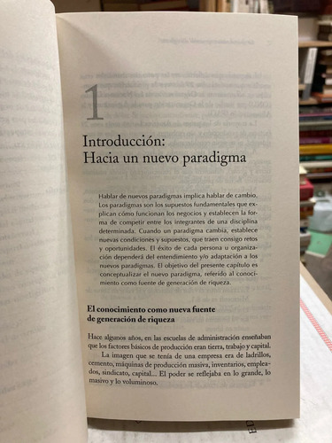 La Re-evolución Empresarial Del Siglo Xxi - Luigi Valdes