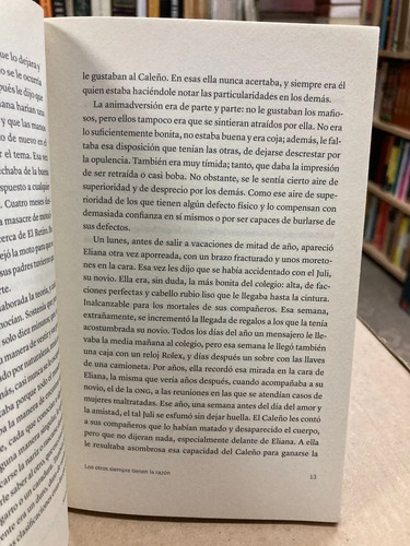 Los Otros Siempre Tienen Razón - Natalia Maya
