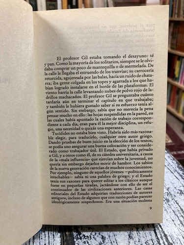 El Poder Cambia De Manos - Czeslaw Milosz
