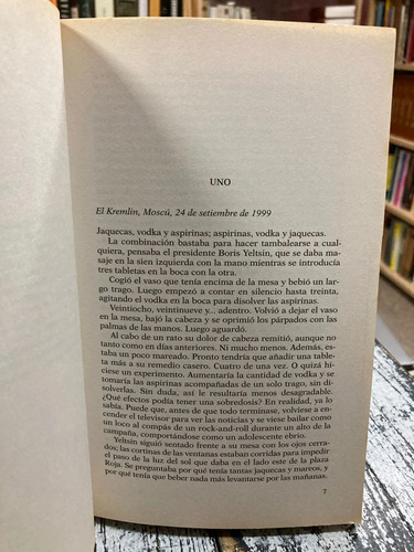 Juegos De Poder, Politika - Tom Clancy