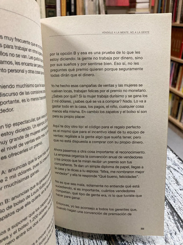 Véndele A La Mente, No A La Gente - Jürgen Klaric