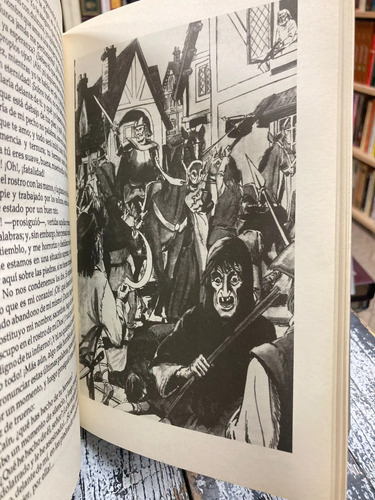 Notre Dame De Paris - Victor Hugo