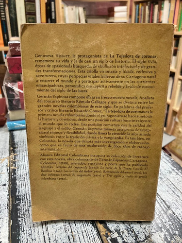 La Tejedora De Coronas - Germán Espinosa