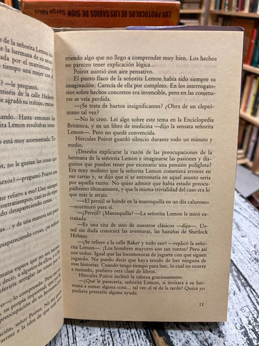 Asesinato En La Calle Hickory - Agatha Christie