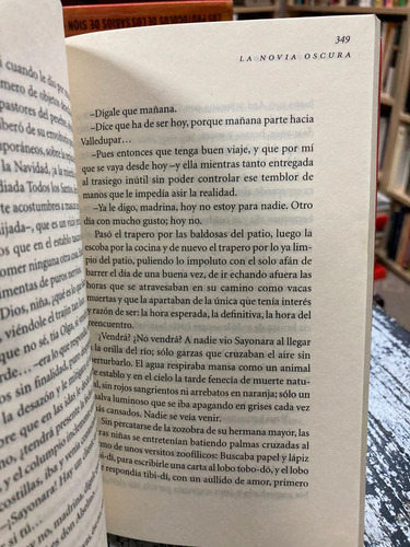 La Novia Oscura - Laura Restrepo