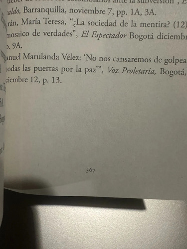 Tirofijo Los Suelos Y Las Montañas - Arturo Alape